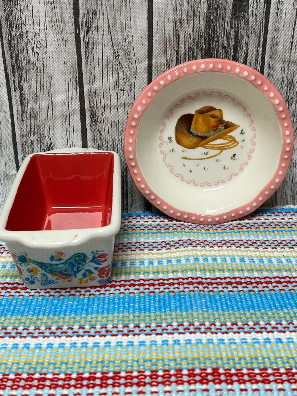Pioneer Woman set of 2 mini adorable ceramic bakers 1- loaf pan 1-mini pie plate